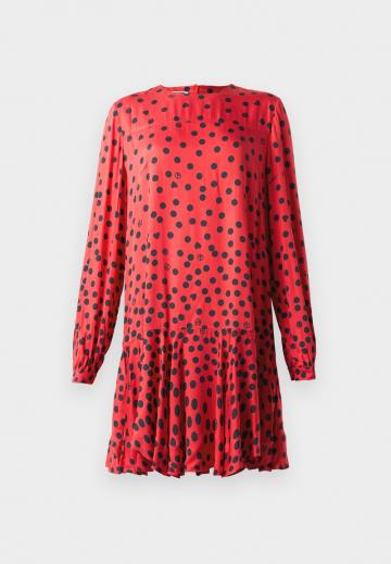 Короткое платье