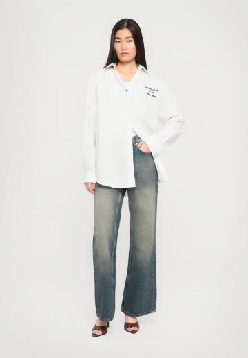 Свободные джинсы