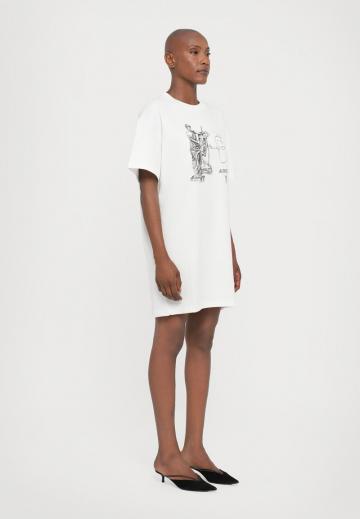 Короткое платье