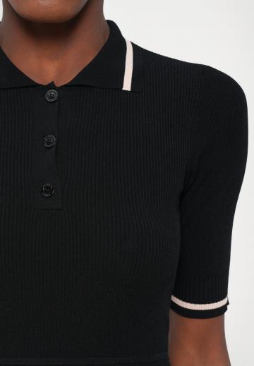 Вязаное платье