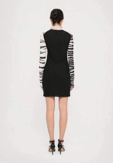 Короткое платье