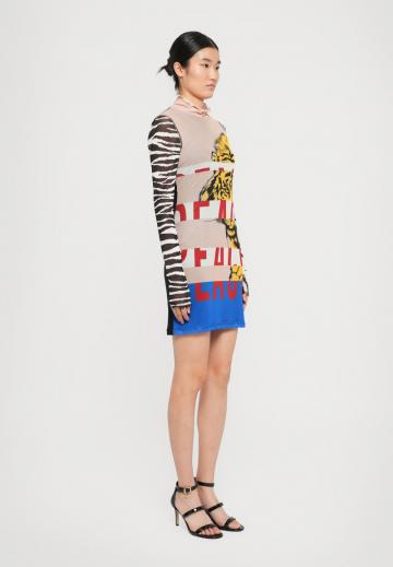 Короткое платье