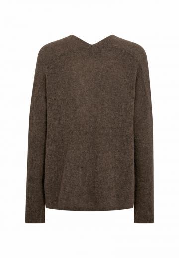 Пуловер с вырезом V