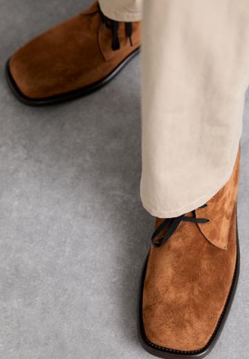 Ботинки на шнуровке