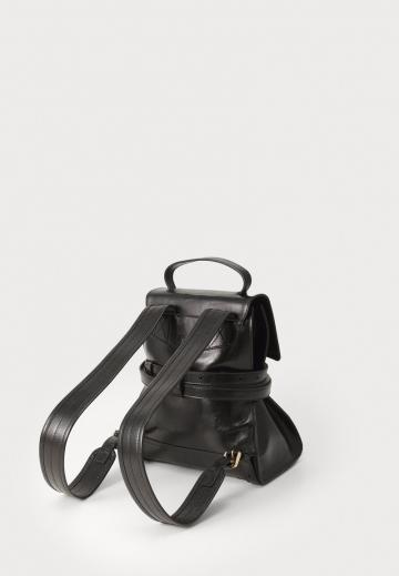 Кожаный рюкзак