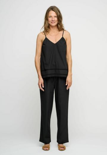 Топ на бретельках