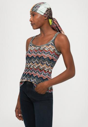 Клешеные джинсы