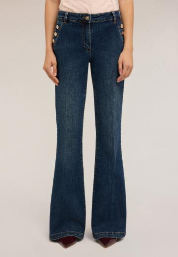 Клешеные джинсы