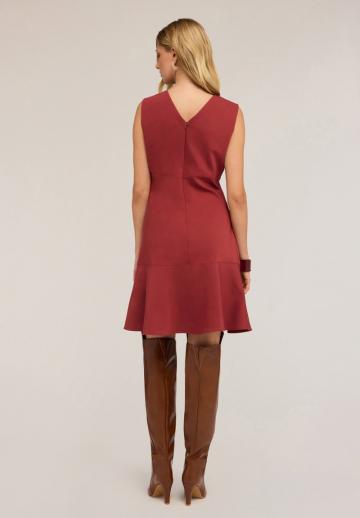 Платье футляр