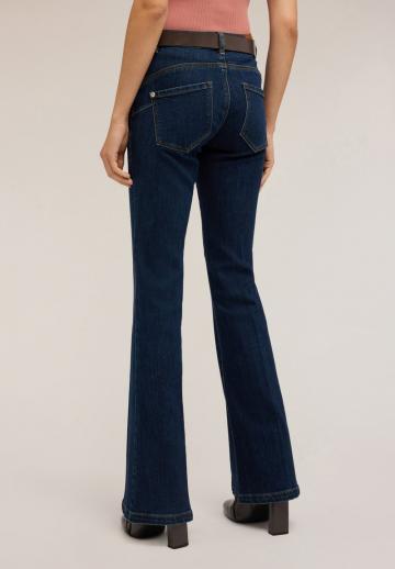Клешеные джинсы
