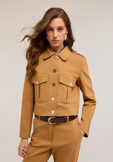 Блейзер с накладными карманами