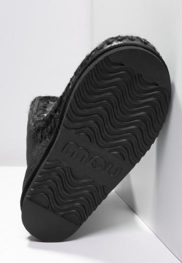 Зимние ботинки