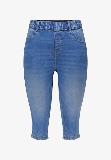 Короткие джинсы