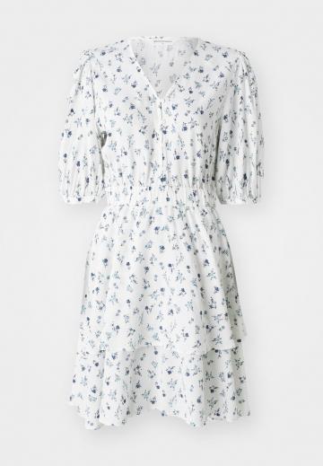 Короткое платье