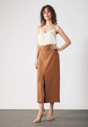 Топ на бретельках