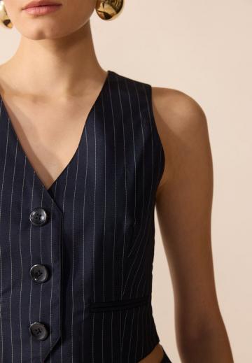 Джинсовая жилетка