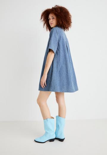 Короткое платье