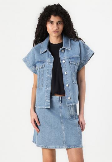 Джинсовая жилетка