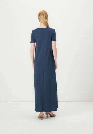 Длинное платье