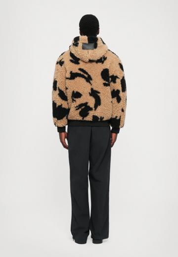 Куртка бомбер