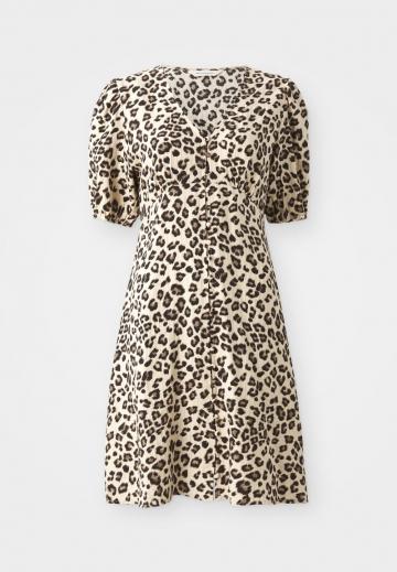 Короткое платье