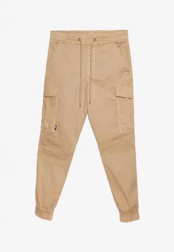 Брюки с накладными карманами