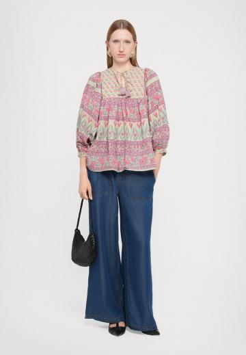 Джинсы бойфренда