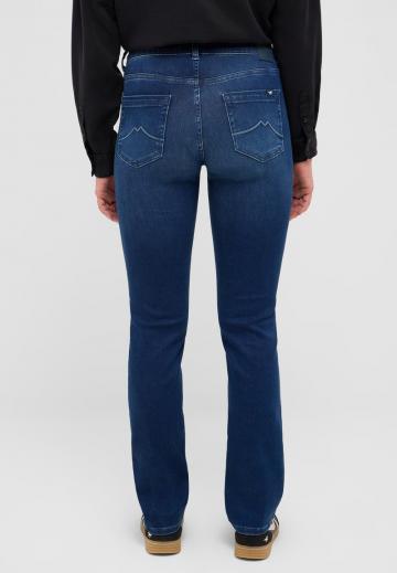 Узкие джинсы