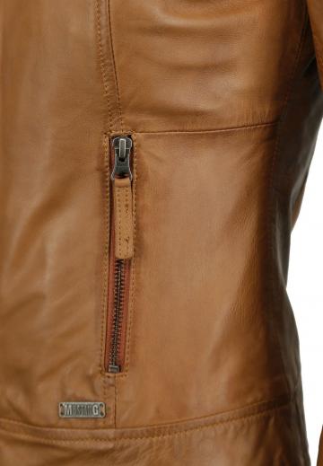 Короткая куртка