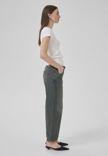Свободные джинсы