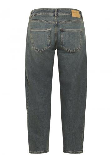 Свободные джинсы