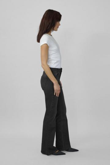 Клешеные брюки