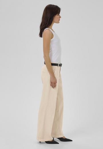 Клешеные джинсы