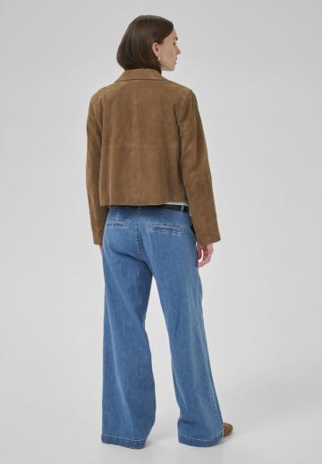 Короткая куртка