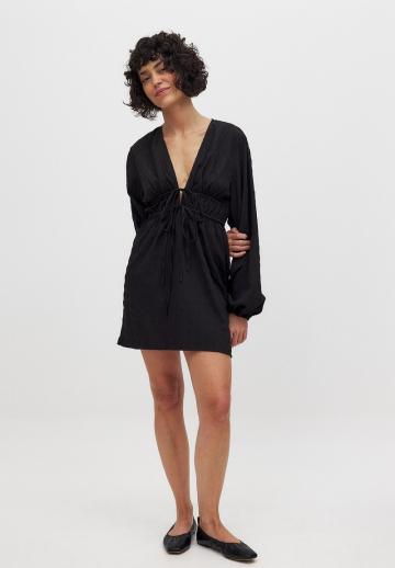 Короткое платье