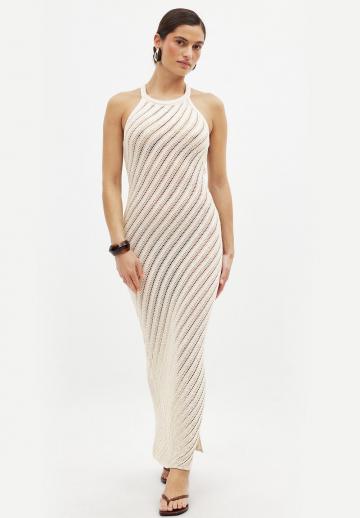 Вязаное платье