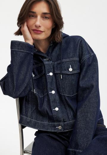 Джинсовая куртка