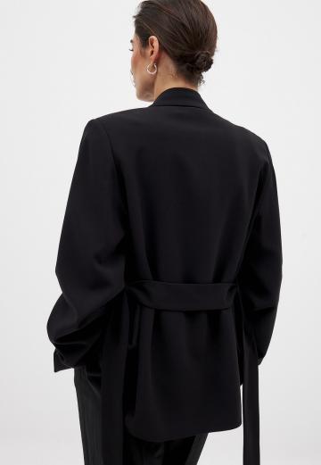 Короткое пальто