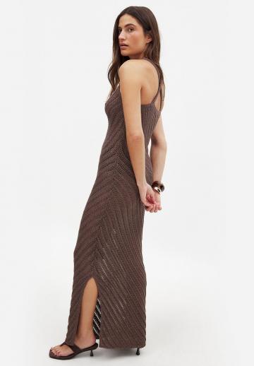 Вязаное платье