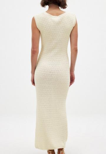 Вязаное платье
