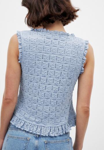 Джинсовая жилетка