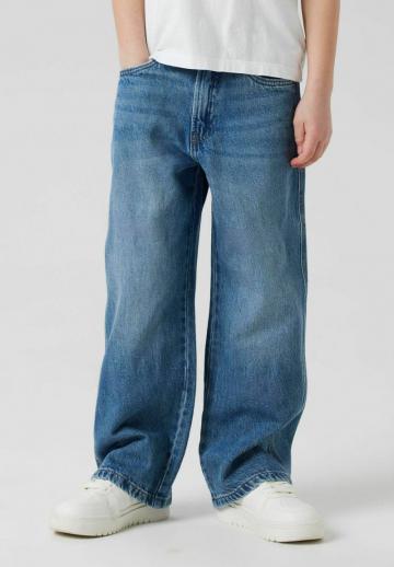 Джинсы