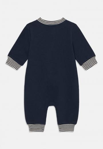 Набор одежды