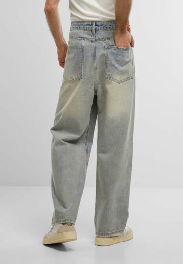 Свободные джинсы