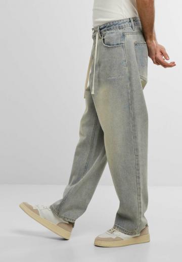 Свободные джинсы