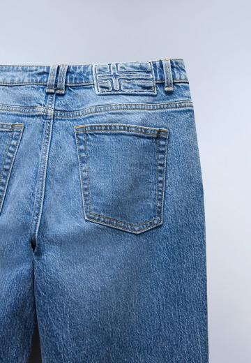 Прямые джинсы