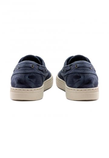 Ботинки на шнуровке