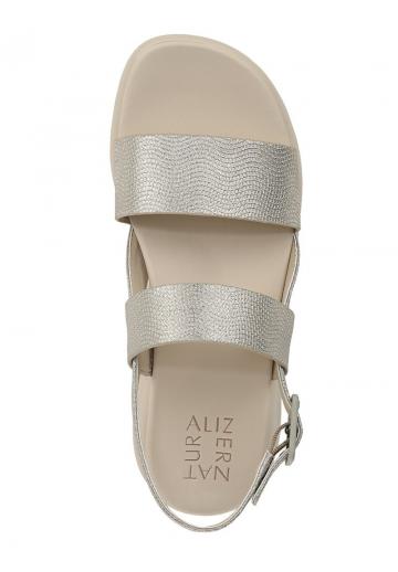 Босоножки на танкетке