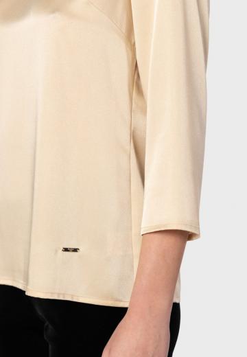 Атласная блузка