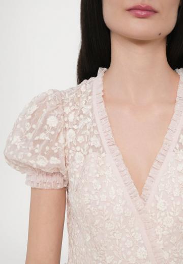 Коктейльное платье